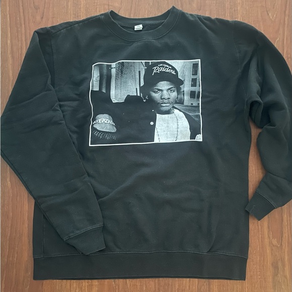 Other - Eazy-E black sweater (large)